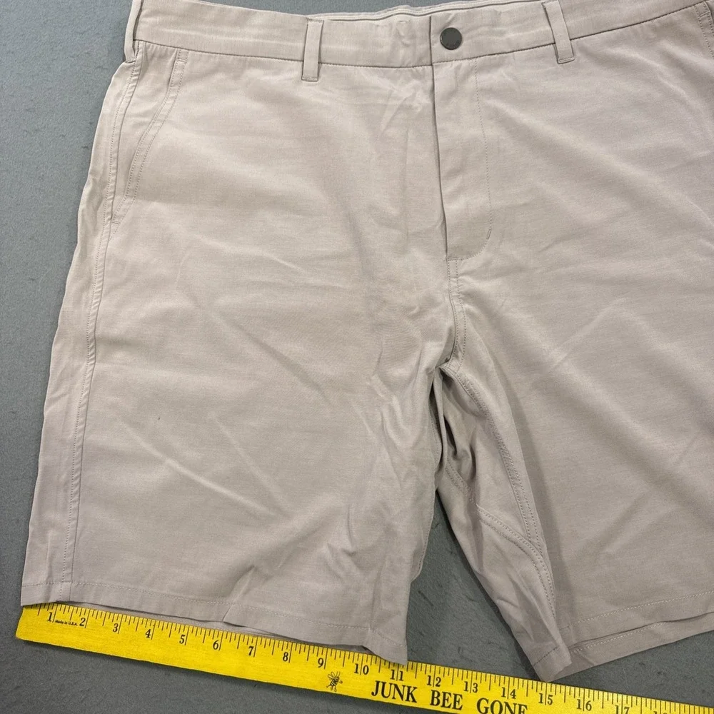 Johnnie O Shorts Mens 38 GRAY  Performance Golf Chino Print 9